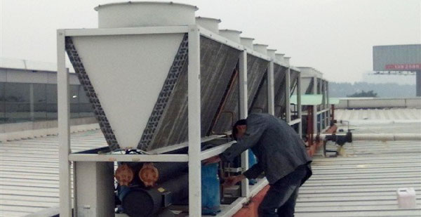 夏季為什么要做中央空調(diào)保養(yǎng)？【安迅暖通】