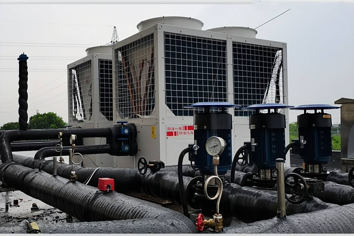 模塊式風(fēng)冷熱泵機(jī)組