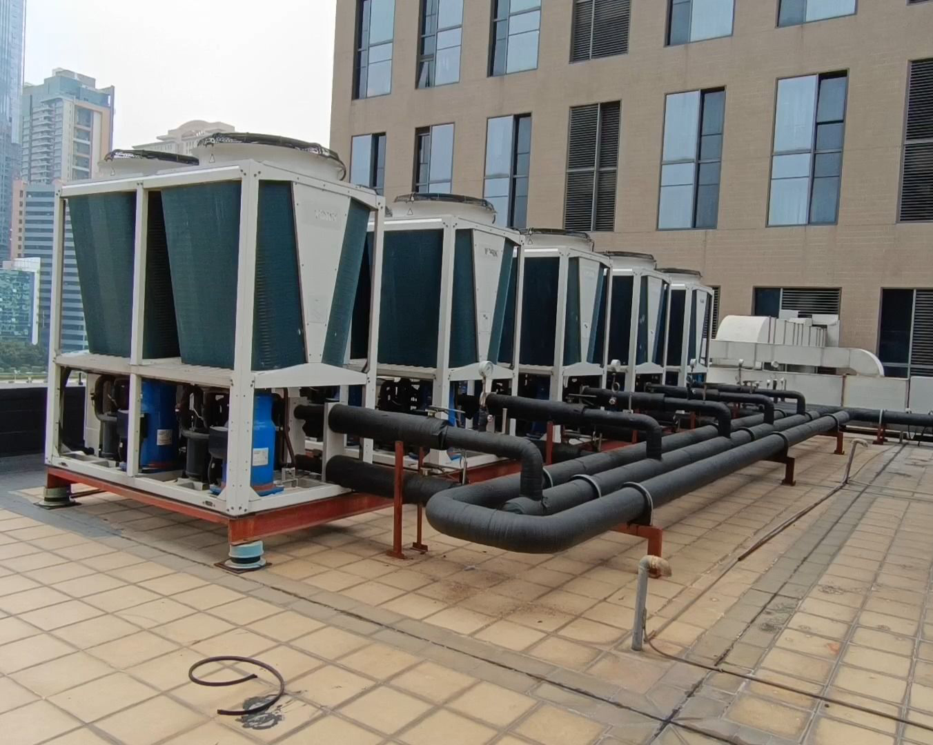 約克風(fēng)冷熱泵